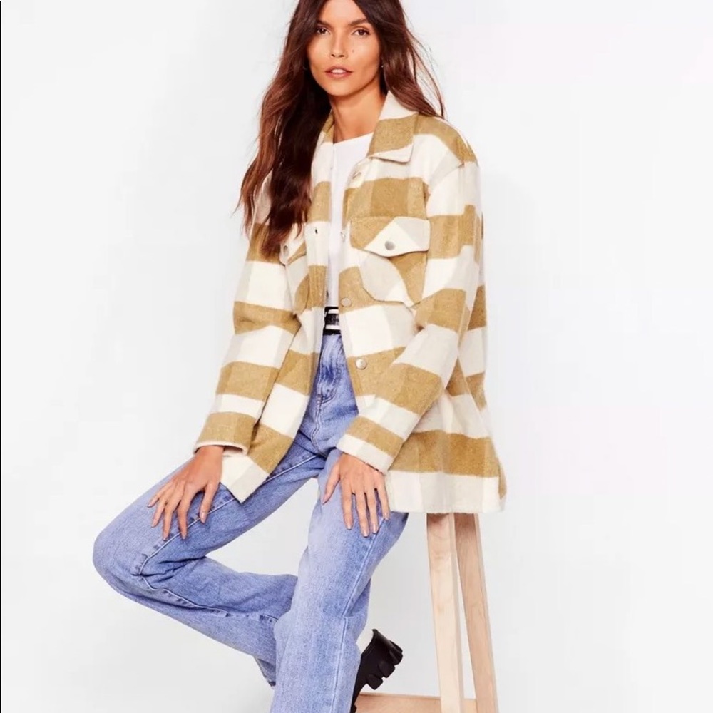 Brown plaid shaket